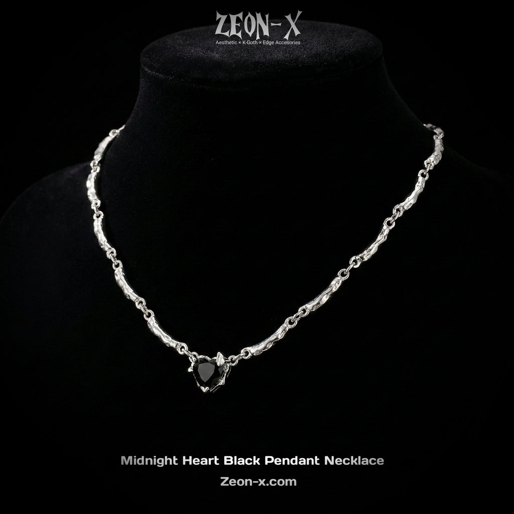 Midnight Heart Black Pendant Necklace (Code-ZX#17)