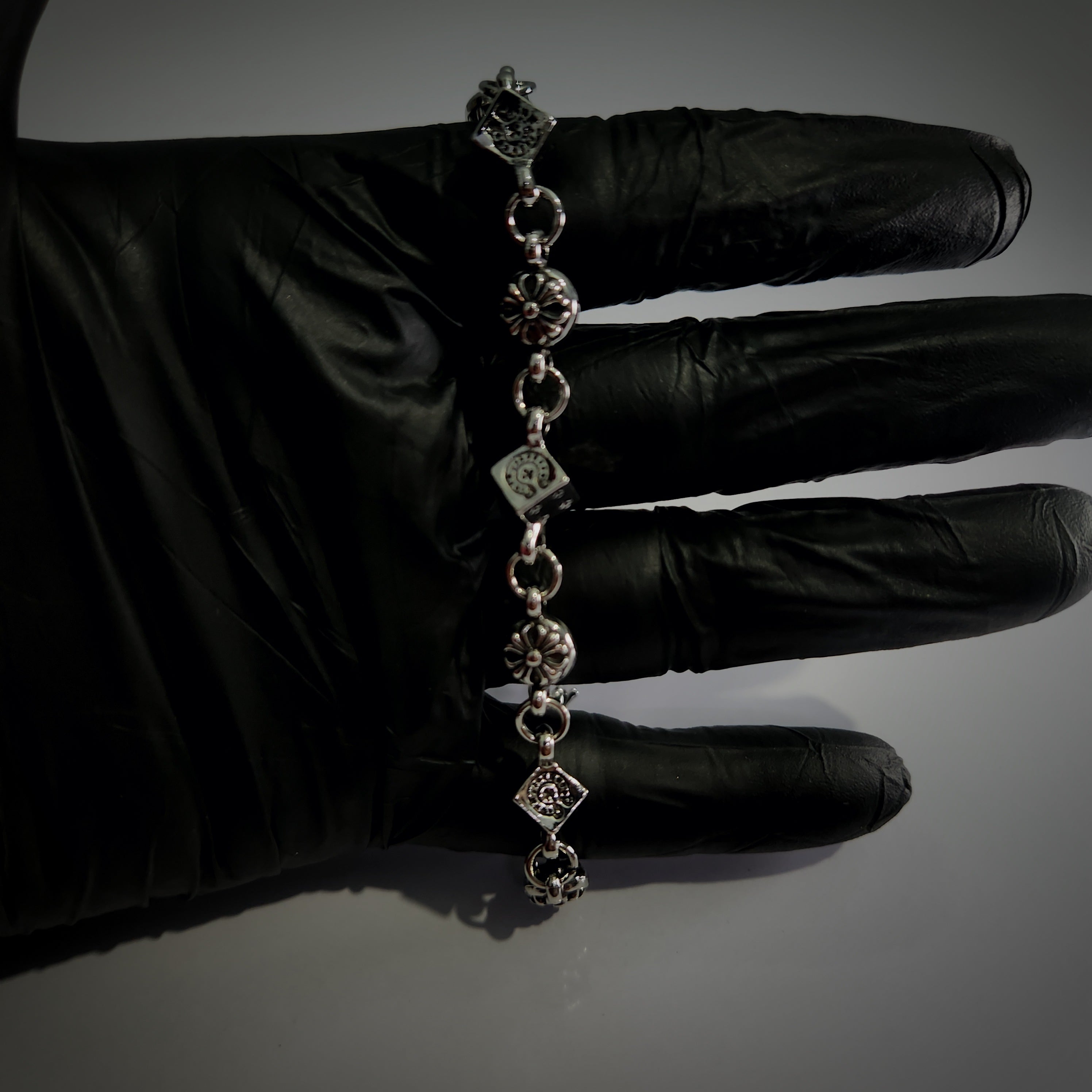 Iron Dice Crucifix Bracelet (Chrome Hearts) (ZX-864)