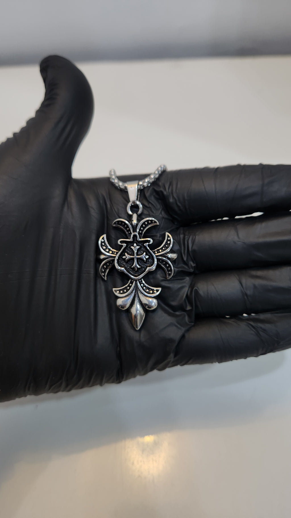 Chrome Heart Titan Crest Pendant- (CH-46)
