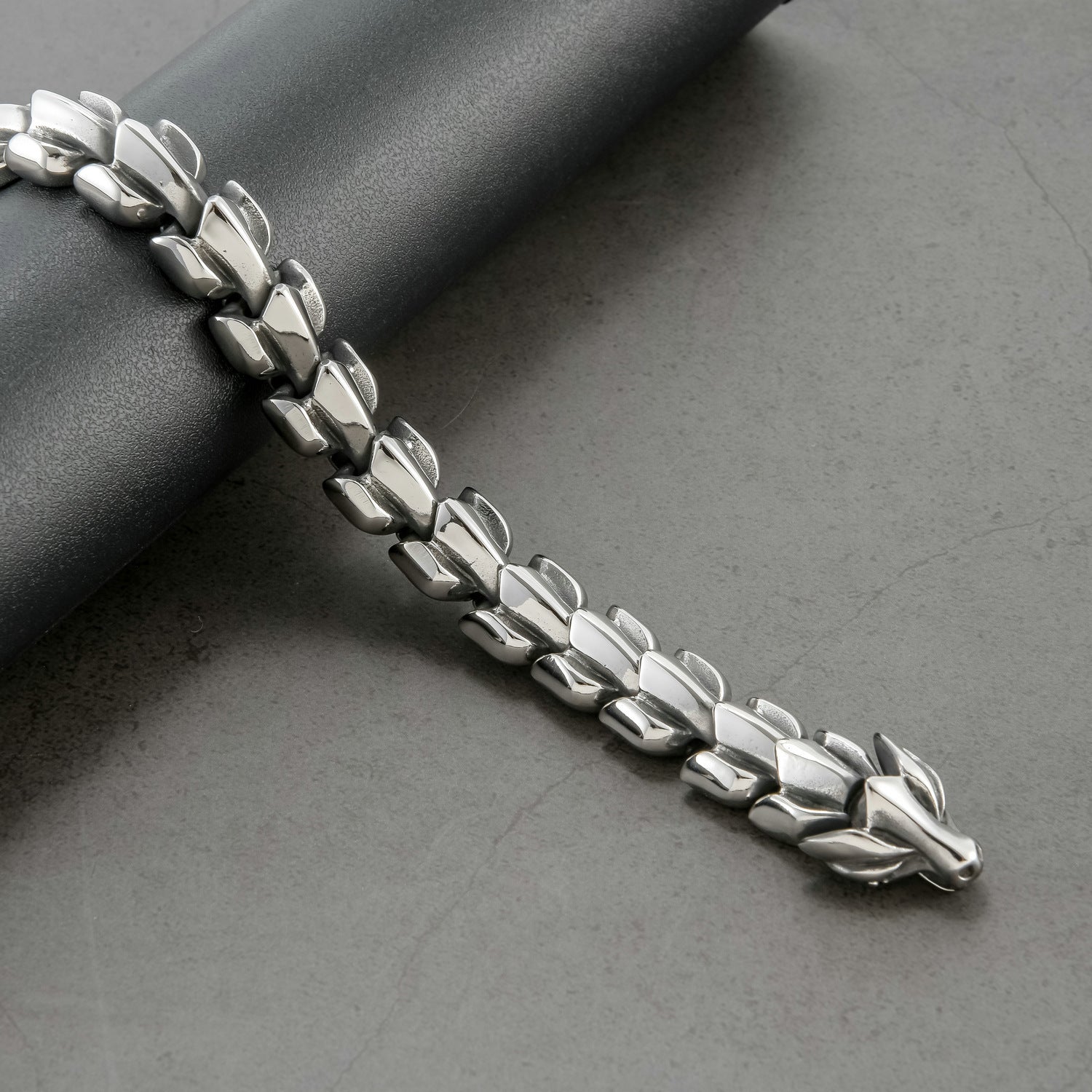 Draconyx Bracelet – The Serpent of Steel(ZX-212)