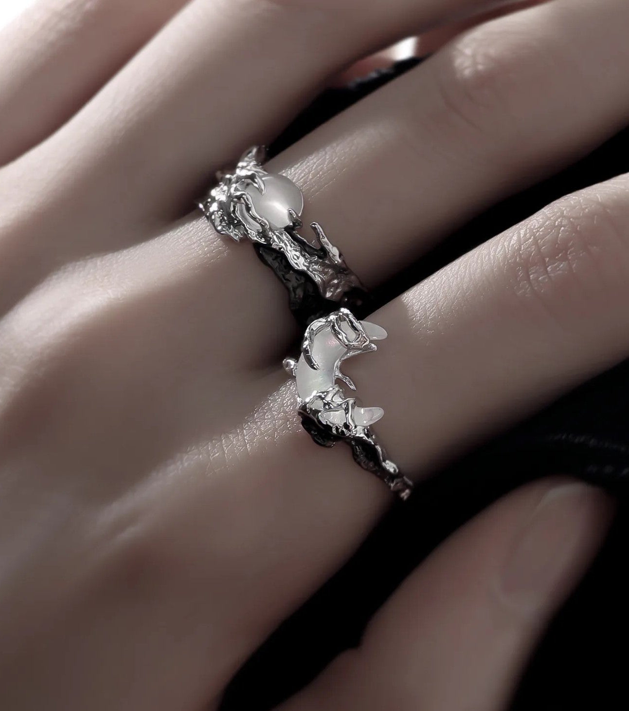 Lunaris Shadow Ring (ZX-734)