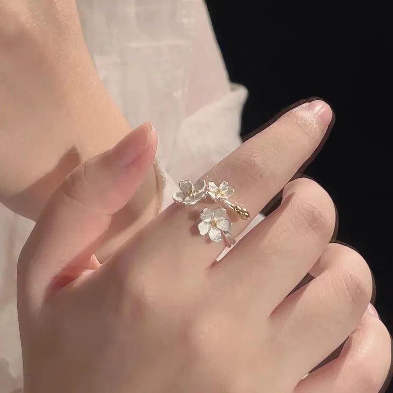 Vintage Silver Flower Ring – Retro European Court Style(Code: ZX#118)