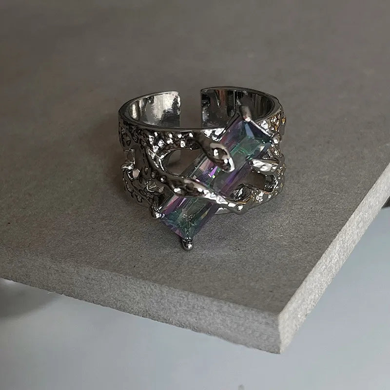 Gothic Lava Thorn Crystal Ring (ZX-108)