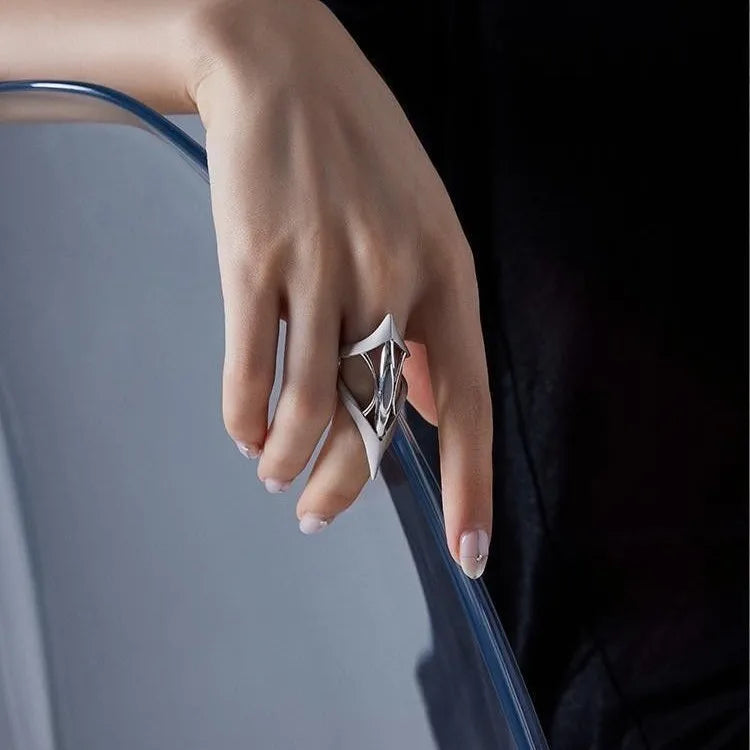 Abstract Blade Ring (Code-ZX#745)