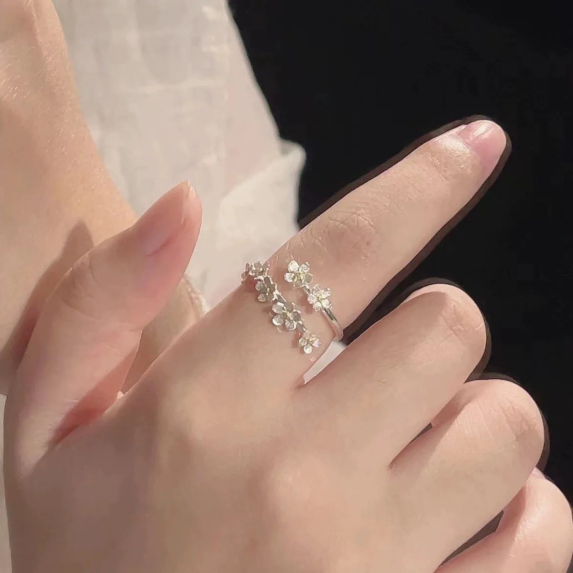 Vintage Silver Flower Ring – Retro European Court Style(Code: ZX#118)