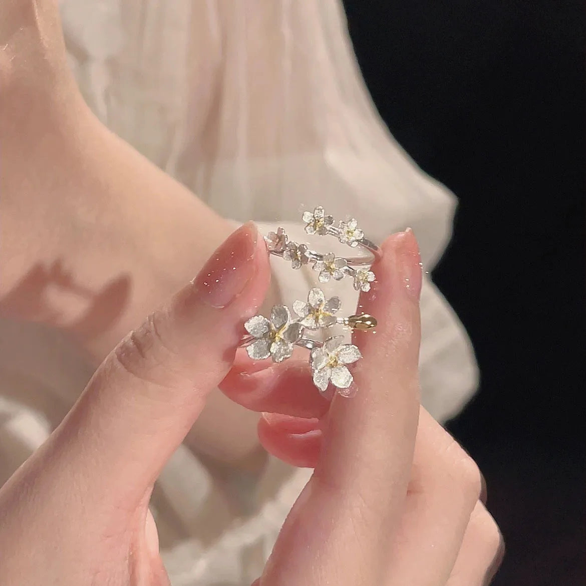 Vintage Silver Flower Ring – Retro European Court Style(Code: ZX#118)