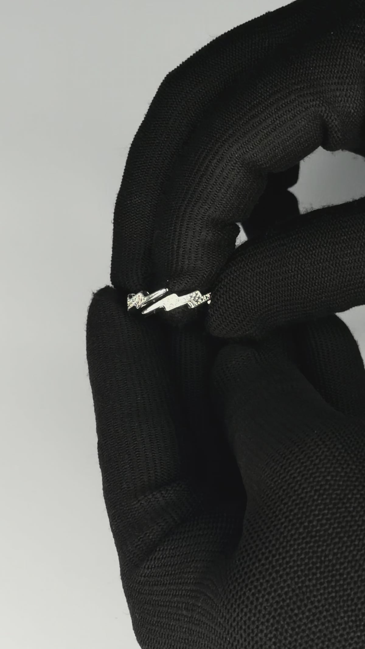 Noir Elegance - Open Ring